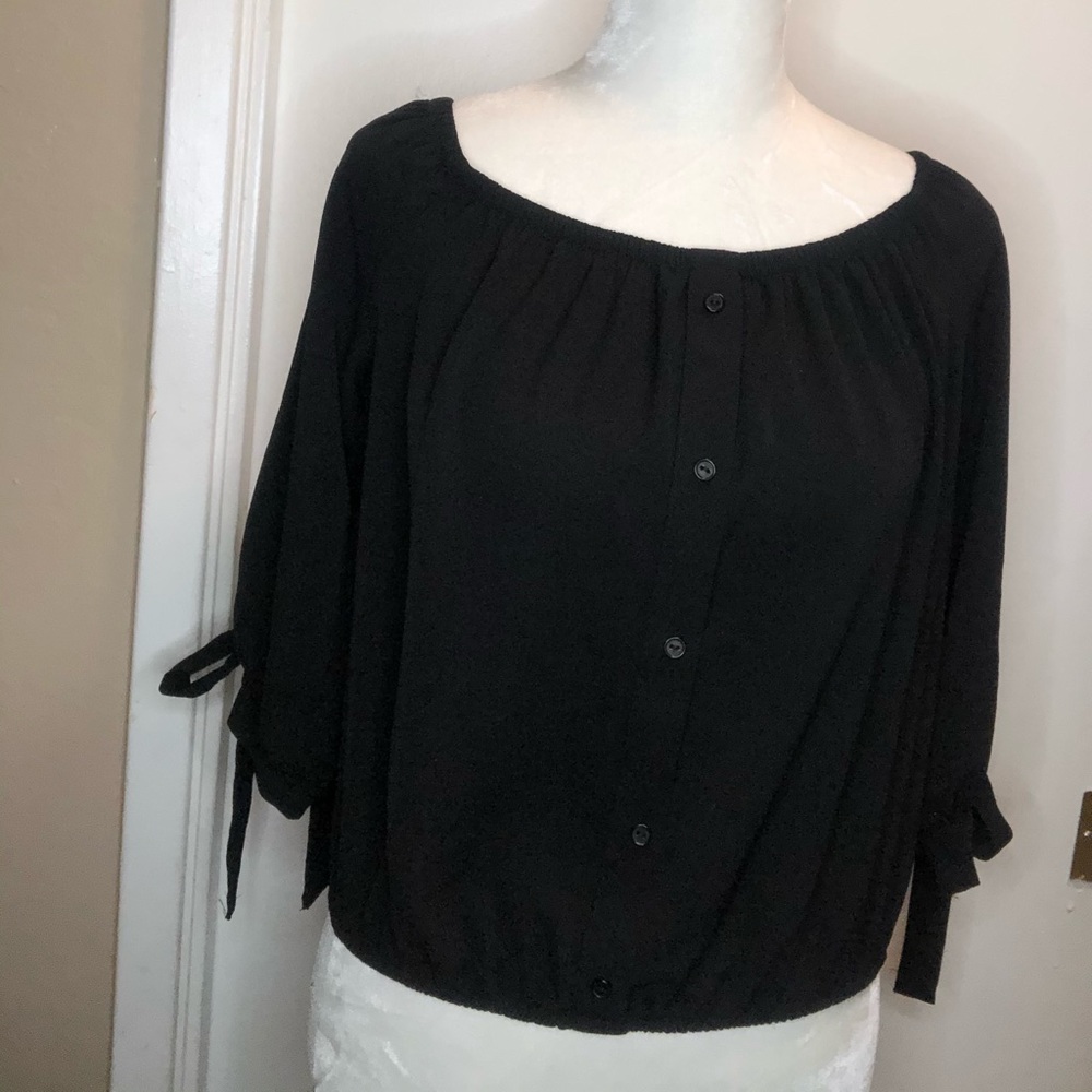 Sz S black crop top with arm ties